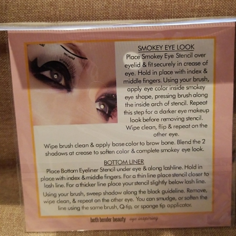 Eye stencil for "cat eye" or "Smokey eye"